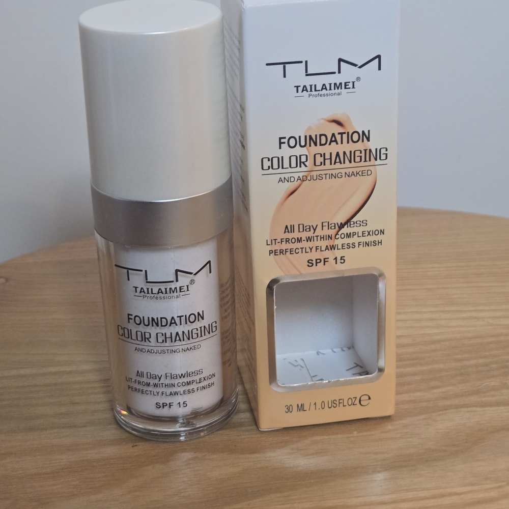 TAILAIMEI Color Changing Foundation SPF 15 - All Day Wear Witb Flawless Finish